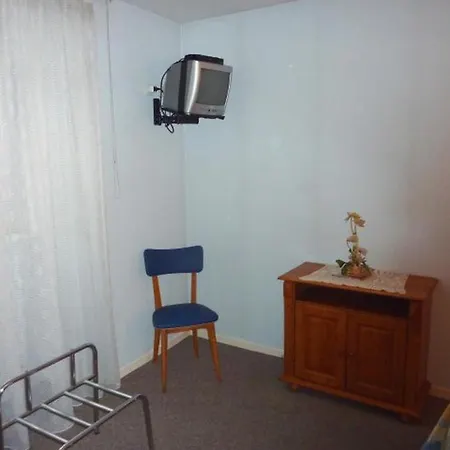 Restaurant Du Pont-vieux Otel 2*